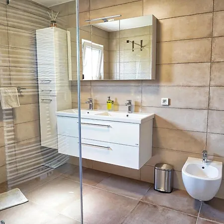 Vila Villa Vili Limbuš