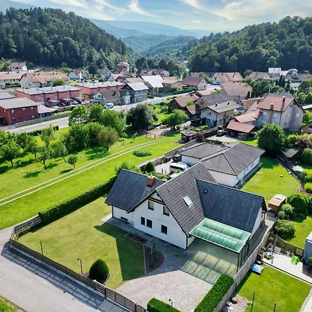 Vila - Jacuzzi, Bbq & Ev Outlet *