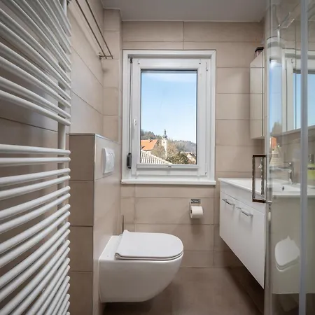 Jacuzzi, Bbq & Ev Plug - 5br Villi With Garden Villa