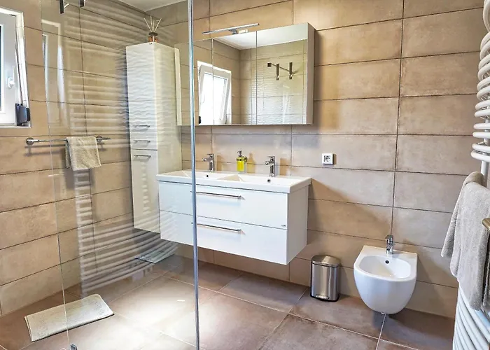 Villa - Jacuzzi, Bbq & Ev Outlet Limbus