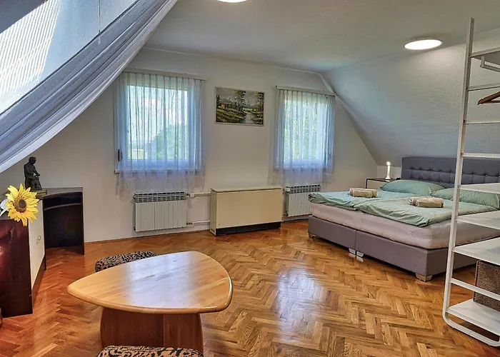 Vila - Jacuzzi, Bbq & Ev Outlet *