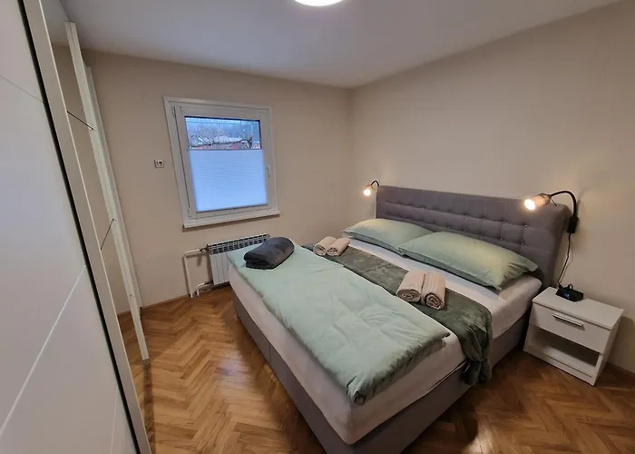 - Jacuzzi, Bbq & Ev Outlet