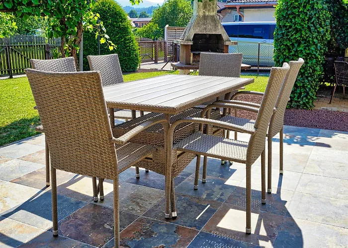 - Jacuzzi, Bbq & Ev Outlet Villa