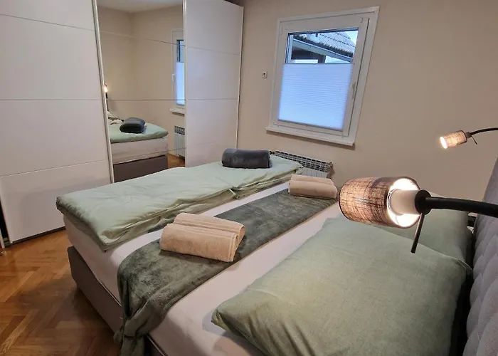 - Jacuzzi, Bbq & Ev Outlet