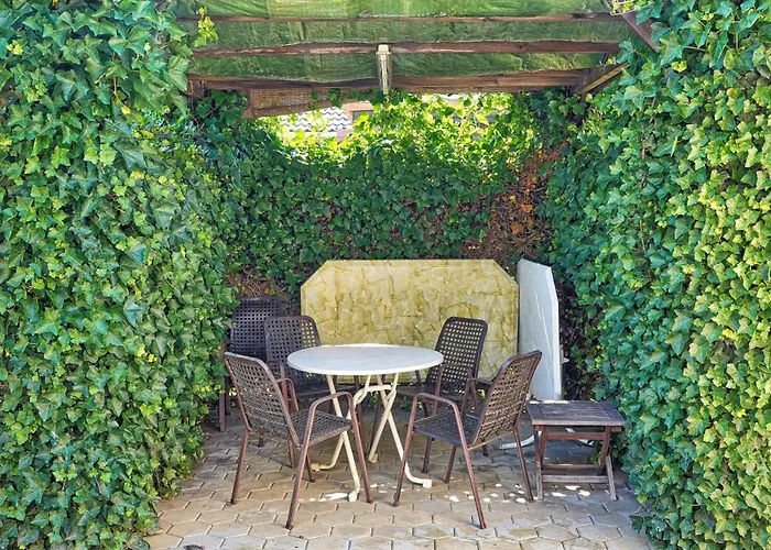 Villa - Jacuzzi, Bbq & Ev Outlet *