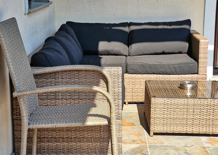 - Jacuzzi, Bbq & Ev Outlet *