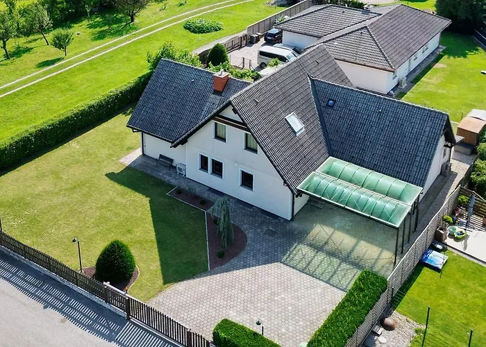 Vila - Jacuzzi, Bbq & Ev Outlet Limbuš