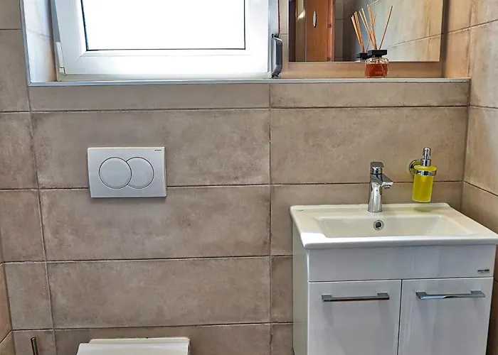 - Jacuzzi, Bbq & Ev Outlet * Limbus