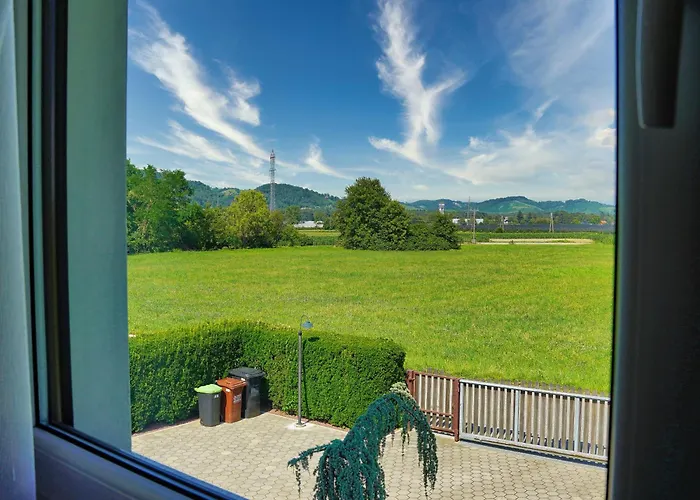 - Jacuzzi, Bbq & Ev Outlet Limbuš