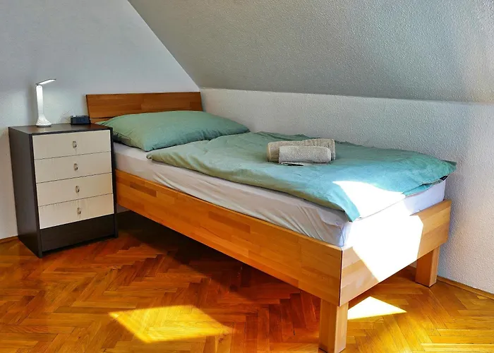 Villa - Jacuzzi, Bbq & Ev Outlet *